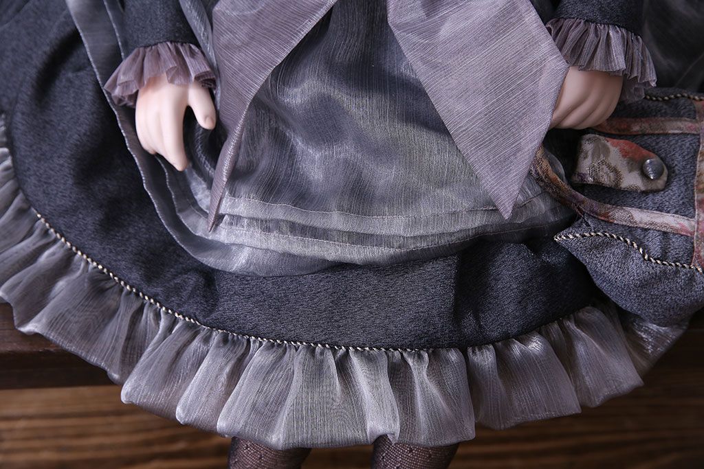 アンティーク雑貨　Rosalie(ロザリー)　247/1000　青い瞳が美しいビスクドール(西洋人形)