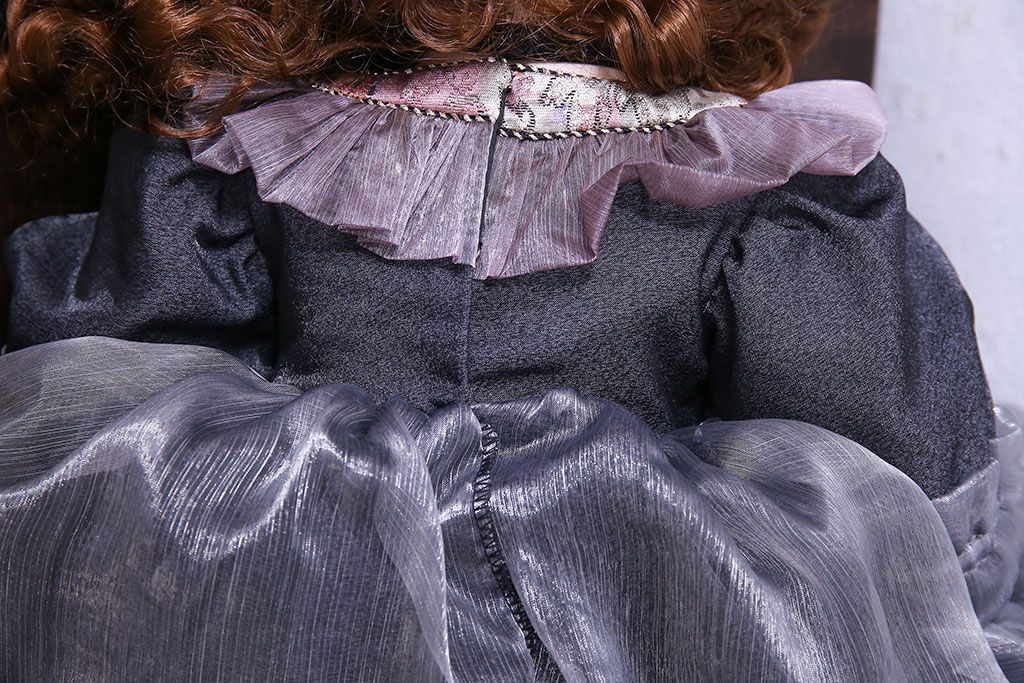 アンティーク雑貨　Rosalie(ロザリー)　247/1000　青い瞳が美しいビスクドール(西洋人形)