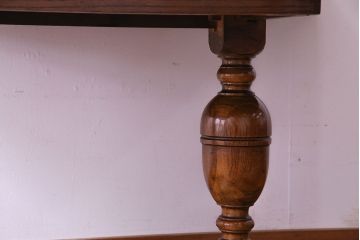 アンティーク家具　イギリスアンティーク　オーク材　リッチな印象のドローリーフテーブル(エクステンションテーブル、ダイニングテーブル)