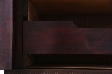 ヴィンテージ家具　ビンテージ　伝統工芸　軽井沢彫り　桜のデザインが華やかな衣装箪笥(和タンス)