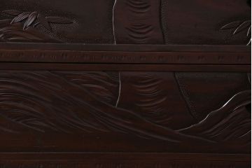 ヴィンテージ家具　ビンテージ　伝統工芸　軽井沢彫り　桜のデザインが華やかな衣装箪笥(和タンス)