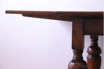 アンティーク家具　イギリスアンティーク　気品漂うデザインのドローリーフテーブル(エクステンションテーブル、ダイニングテーブル)