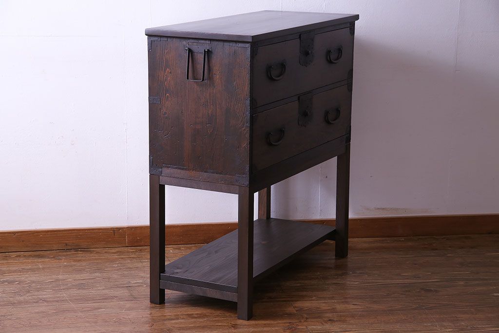 アンティーク家具　和製アンティーク　使いやすさアップ!脚付きチェスト(引き出し、時代箪笥、サイドボード)(1)