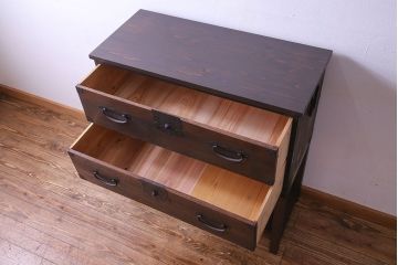 アンティーク家具　和製アンティーク　使いやすさアップ!脚付きチェスト(引き出し、時代箪笥、サイドボード)(1)