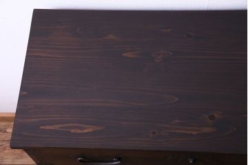 アンティーク家具　和製アンティーク　使いやすさアップ!脚付きチェスト(引き出し、時代箪笥、サイドボード)(1)