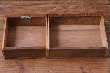 アンティーク雑貨　和製アンティーク　タモ材　アーチ形のデザインがおしゃれなブックスタンド(本立て、小物収納)