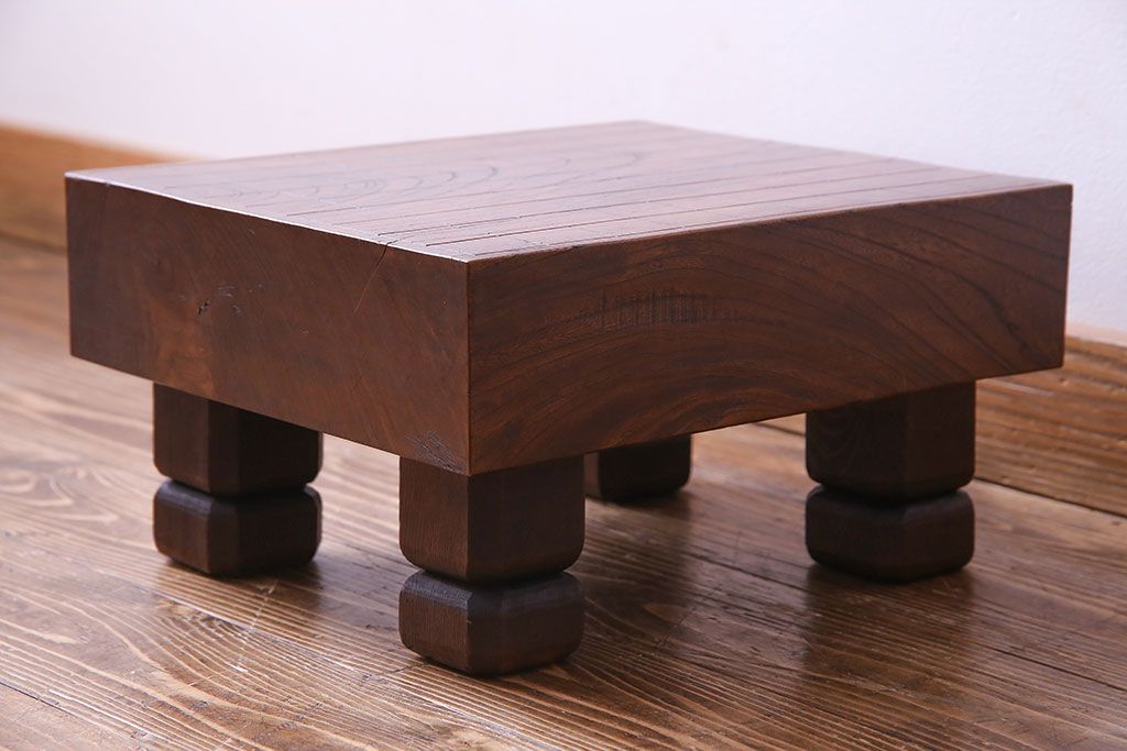 アンティーク雑貨　和製アンティーク　極厚!はっきりとした木目が印象的な総ケヤキ材の将棋盤(花台、飾り台)