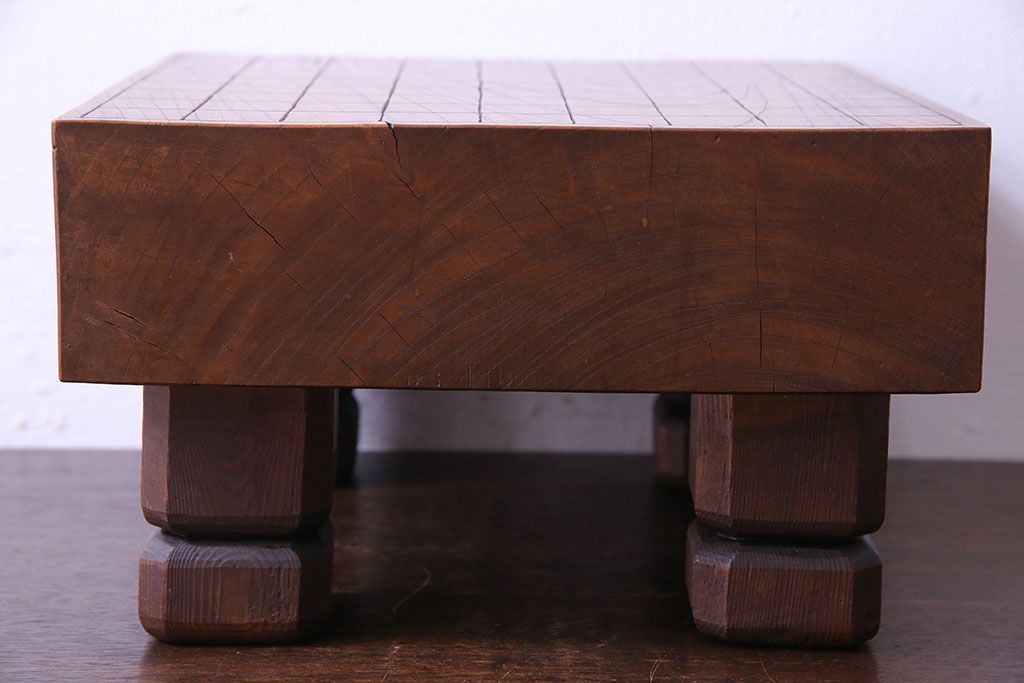 アンティーク雑貨　和製アンティーク　極厚!はっきりとした木目が印象的な総ケヤキ材の将棋盤(花台、飾り台)