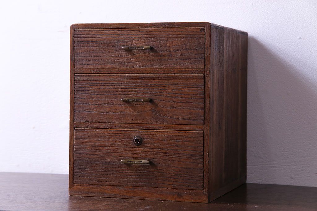 アンティーク家具　和製アンティーク　総桐材　卓上でも使える小引き出し(小物収納)