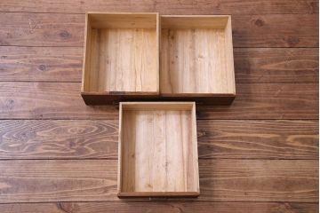 アンティーク家具　和製アンティーク　総桐材　卓上でも使える小引き出し(小物収納)