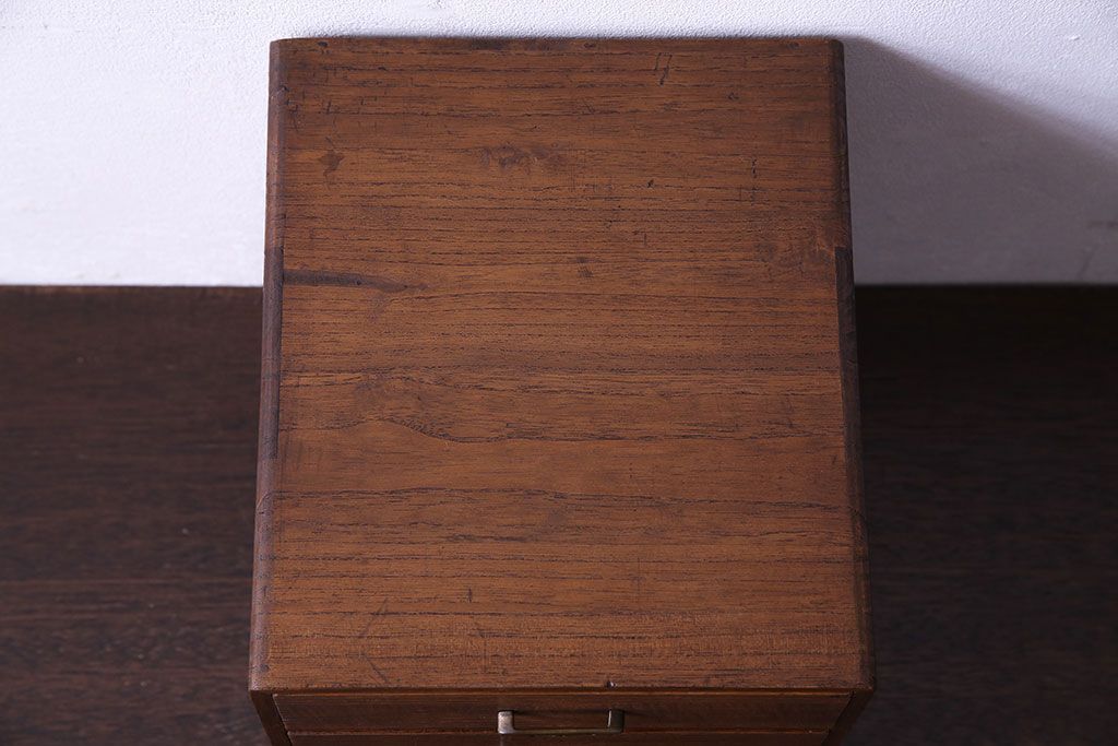 アンティーク家具　和製アンティーク　総桐材　卓上でも使える小引き出し(小物収納)