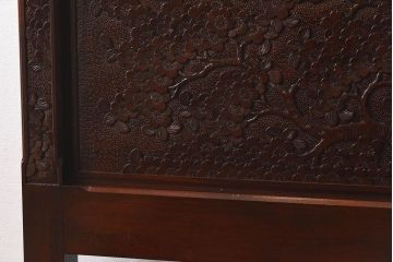 中古　伝統工芸　軽井沢彫り　豪華な桜の彫りが美しいベッドフレーム