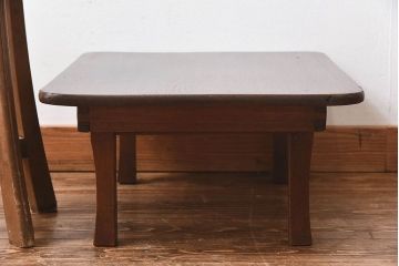 レトロ家具　昭和レトロ　ぬくもりのある栓材製のちゃぶ台(座卓、ローテーブル)