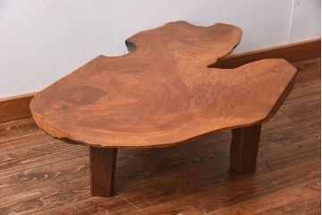 アンティーク家具　1970年頃　総ケヤキ材　天板の形が印象的なセンターテーブル(座卓)