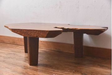 アンティーク家具　1970年頃　総ケヤキ材　天板の形が印象的なセンターテーブル(座卓)