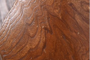 アンティーク家具　1970年頃　総ケヤキ材　天板の形が印象的なセンターテーブル(座卓)