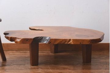 アンティーク家具　1970年頃　総ケヤキ材　天板の形が印象的なセンターテーブル(座卓)