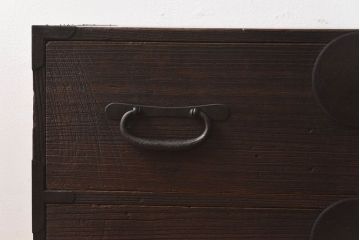 アンティーク家具　和製アンティーク　味わいのある木肌が魅力的な総桐材の時代箪笥ローボード(チェスト)