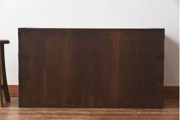 アンティーク家具　和製アンティーク　味わいのある木肌が魅力的な総桐材の時代箪笥ローボード(チェスト)