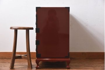 中古　仙台箪笥　欅産業　KEB-60　朱色の漆が存在感を引き立てる猫脚チェスト(用箪笥・小箪笥)(定価54万円)