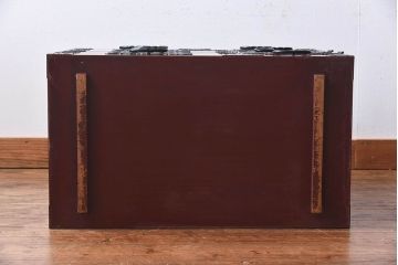 中古　仙台箪笥　欅産業　KEB-60　朱色の漆が存在感を引き立てる猫脚チェスト(用箪笥・小箪笥)(定価54万円)