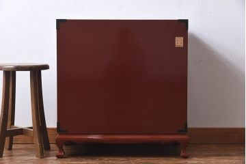 中古　仙台箪笥　欅産業　KEB-60　朱色の漆が存在感を引き立てる猫脚チェスト(用箪笥・小箪笥)(定価54万円)