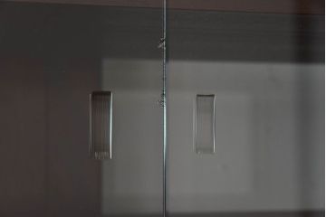 中古　九州民芸家具　特注品　両面使用可能!上品な収納棚(食器棚、戸棚、キャビネット)(定価約130万円)