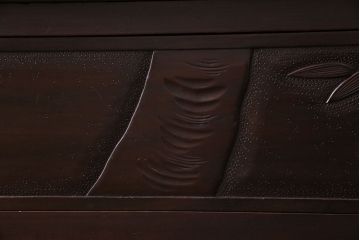 ヴィンテージ家具　ビンテージ　軽井沢彫り　桜の木が目を引くワードローブ(洋服タンス)
