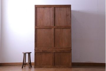 ヴィンテージ家具　ビンテージ　軽井沢彫り　桜の木が目を引くワードローブ(洋服タンス)