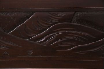 ヴィンテージ家具　ビンテージ　軽井沢彫り　桜の木が目を引くワードローブ(洋服タンス)