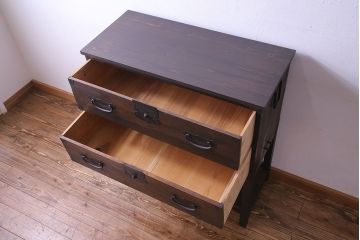 アンティーク家具　和製アンティーク　使いやすさアップ!脚付きチェスト(引き出し、時代箪笥、サイドボード)(2)