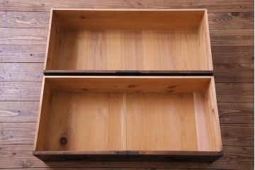 アンティーク家具　和製アンティーク　使いやすさアップ!脚付きチェスト(引き出し、時代箪笥、サイドボード)(2)