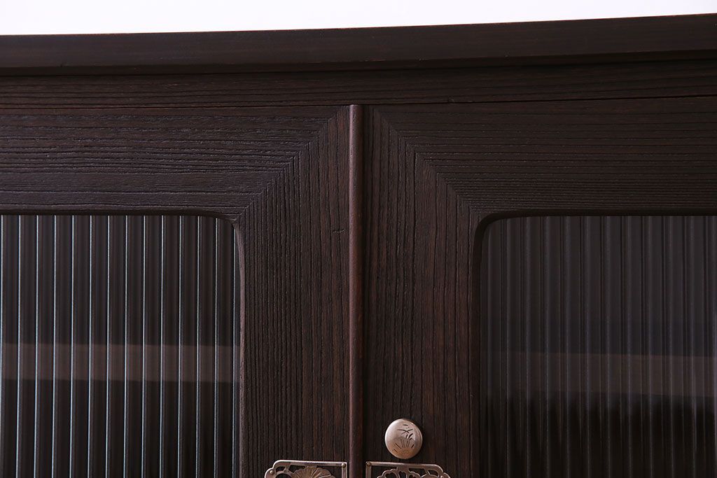 アンティーク家具　和モダン　ヒノキ材　モールガラス入り!　上品な趣きのローボード(テレビボード、リビングボード)