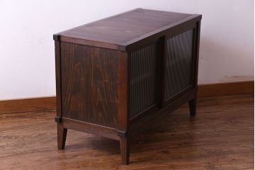 レトロ家具　和製アンティーク　人気のモールガラス!　レトロな脚付きローボード(ローチェスト、テレビボード)