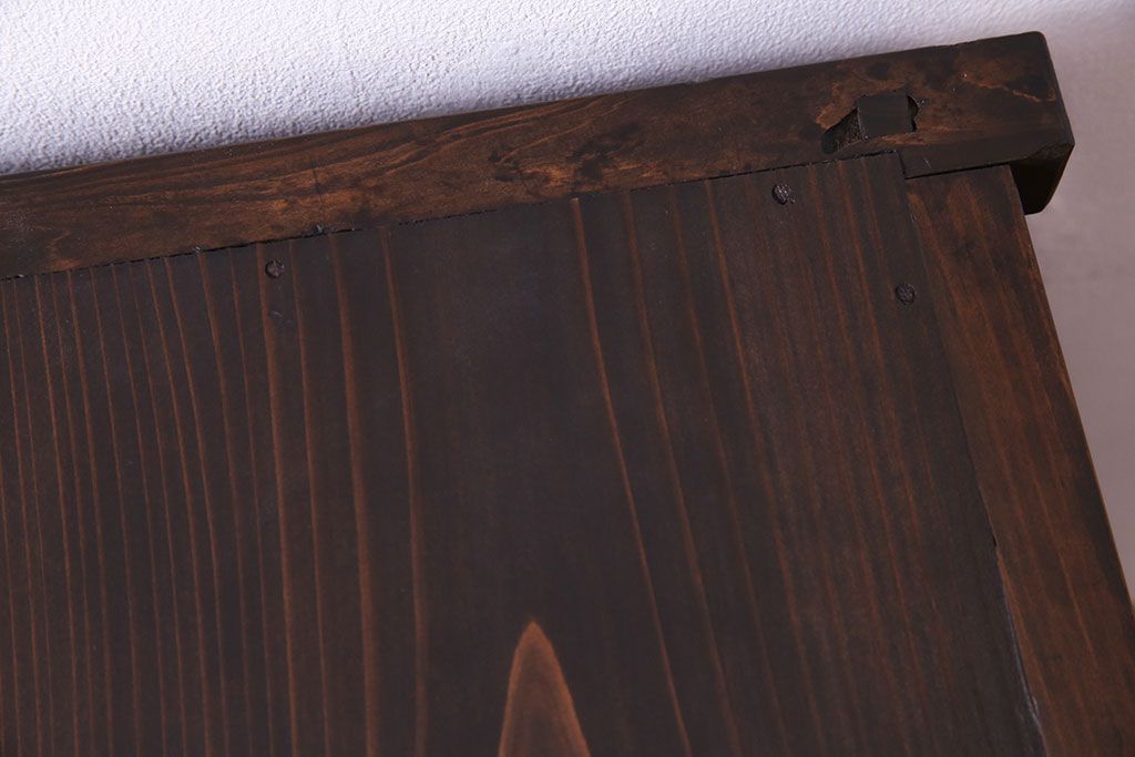 レトロ家具　和製アンティーク　人気のモールガラス!　レトロな脚付きローボード(ローチェスト、テレビボード)