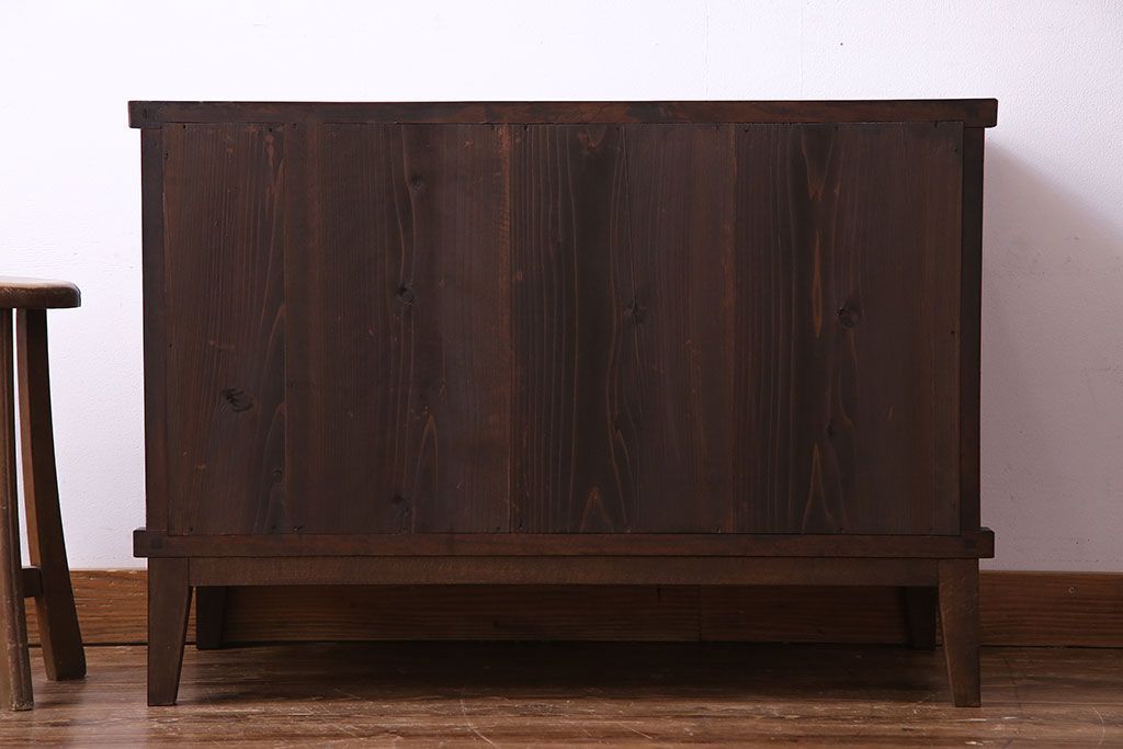 レトロ家具　和製アンティーク　人気のモールガラス!　レトロな脚付きローボード(ローチェスト、テレビボード)