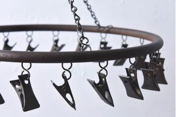 アンティーク雑貨　昭和レトロ　錆びた質感が味わい深いハンガーピンチ(洗濯ハンガー、物干し)