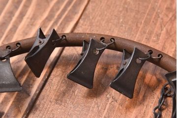 アンティーク雑貨　昭和レトロ　錆びた質感が味わい深いハンガーピンチ(洗濯ハンガー、物干し)