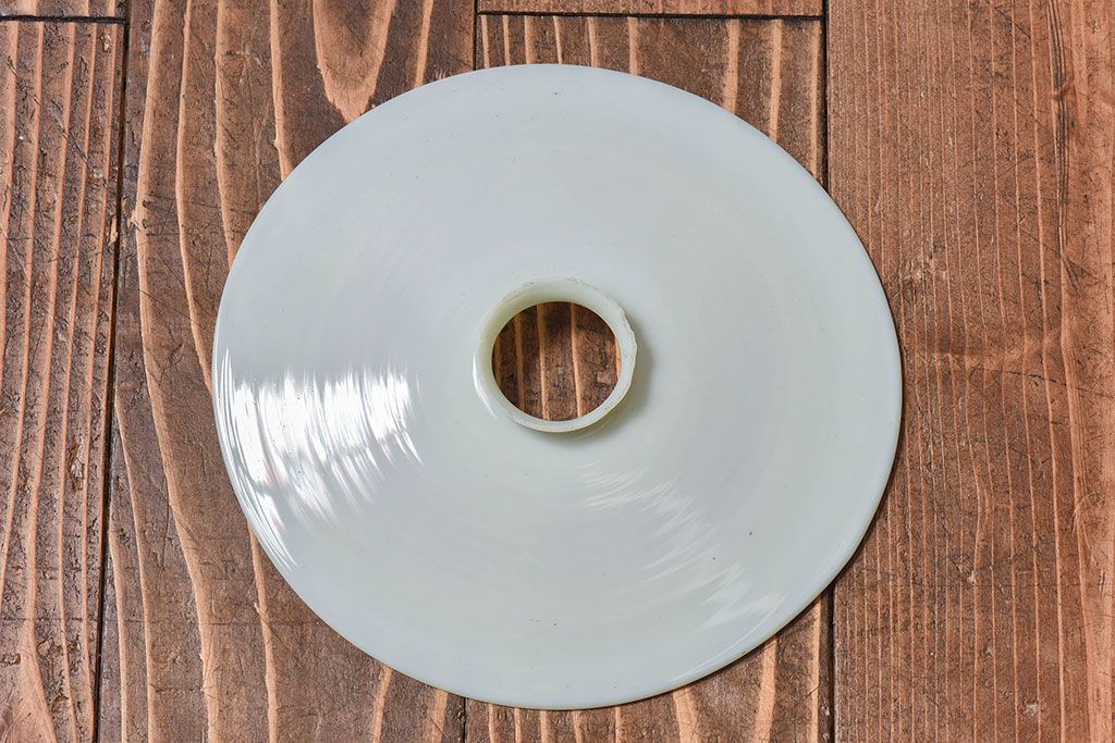 昭和レトロ　昔懐かしい魅力のある平笠シェード(天井照明、ペンダントライト)(3)