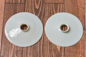 昭和レトロ　昔懐かしい魅力のある平笠シェード(天井照明、ペンダントライト)2個セット