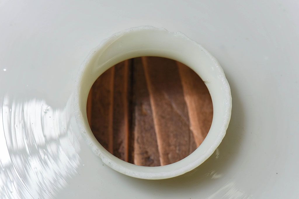 昭和レトロ　昔懐かしい魅力のある平笠シェード(天井照明、ペンダントライト)2個セット