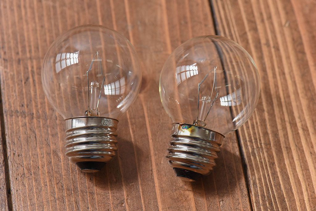 昭和レトロ　昔懐かしい魅力のある平笠シェード(天井照明、ペンダントライト)2個セット