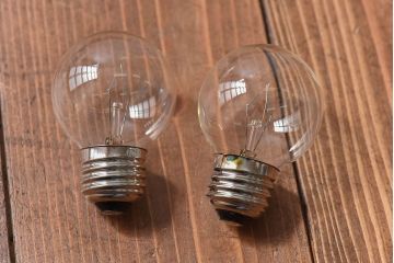 昭和レトロ　昔懐かしい魅力のある平笠シェード(天井照明、ペンダントライト)2個セット