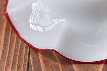 ビンテージ　赤縁フリルのかわいらしいシェード(天井照明、吊り下げ照明)