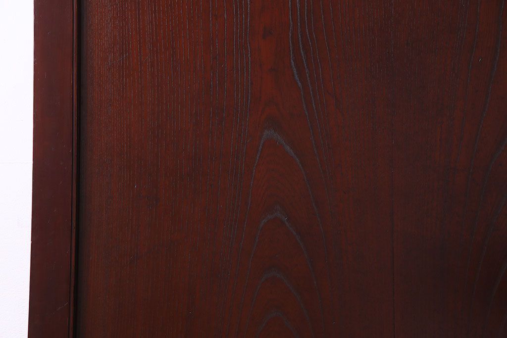 和製アンティーク　ケヤキ材　金具が和の魅力を引き立てる漆塗りの蔵戸(引き戸、建具、玄関戸)