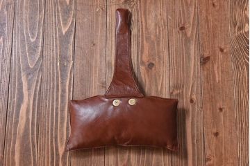 中古　Abdon y Lucas(アブドン・イ・ルーカス)　本革チェスターフィールド1Pソファ(シングルソファ、チェア)(1)