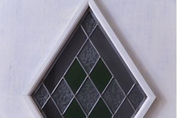 【S様ご成約分】結霜ガラス入りでおしゃれなペイント引き戸(ドア、建具)