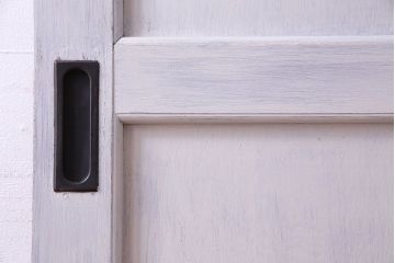 【S様ご成約分】結霜ガラス入りでおしゃれなペイント引き戸(ドア、建具)