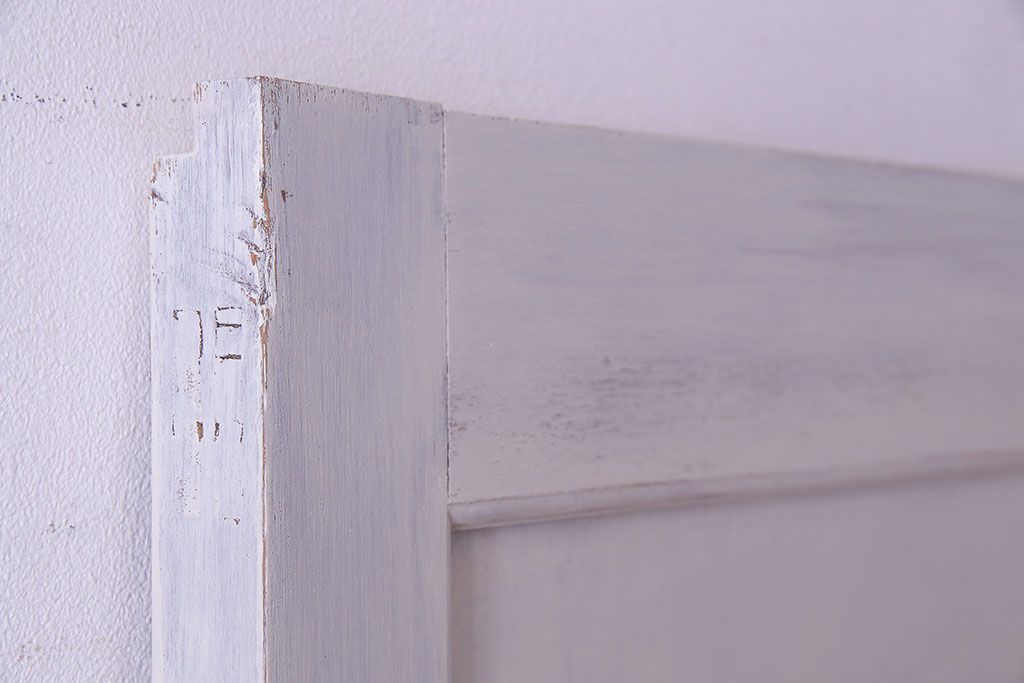 【S様ご成約分】結霜ガラス入りでおしゃれなペイント引き戸(ドア、建具)