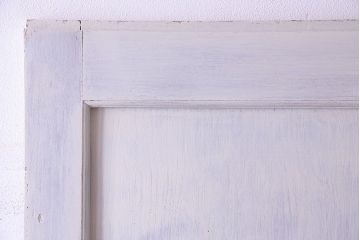 【S様ご成約分】結霜ガラス入りでおしゃれなペイント引き戸(ドア、建具)